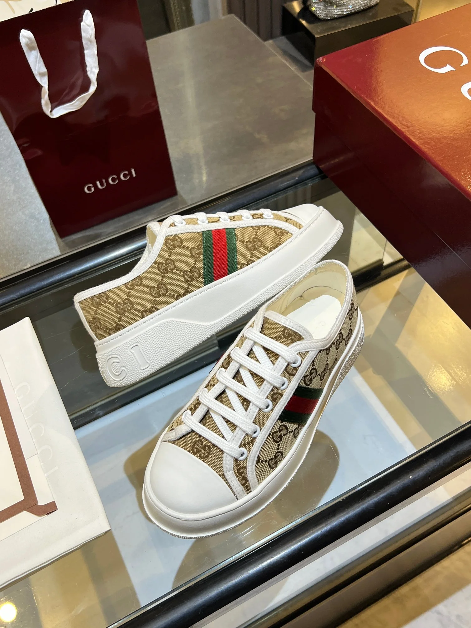 GUCCI Sneakers Calfskin Leather Beige-White EU35-45 B60202609110582 - Image 9