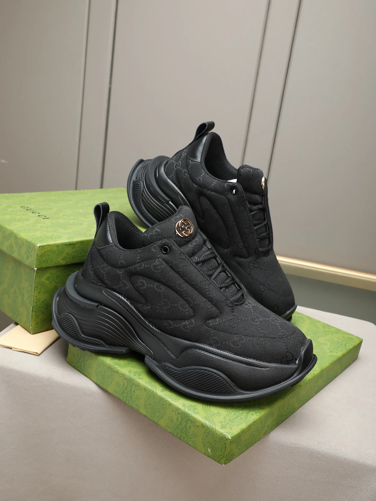 GUCCI Sneakers Canvas Black EU39-44 C10202609110719 - Image 4