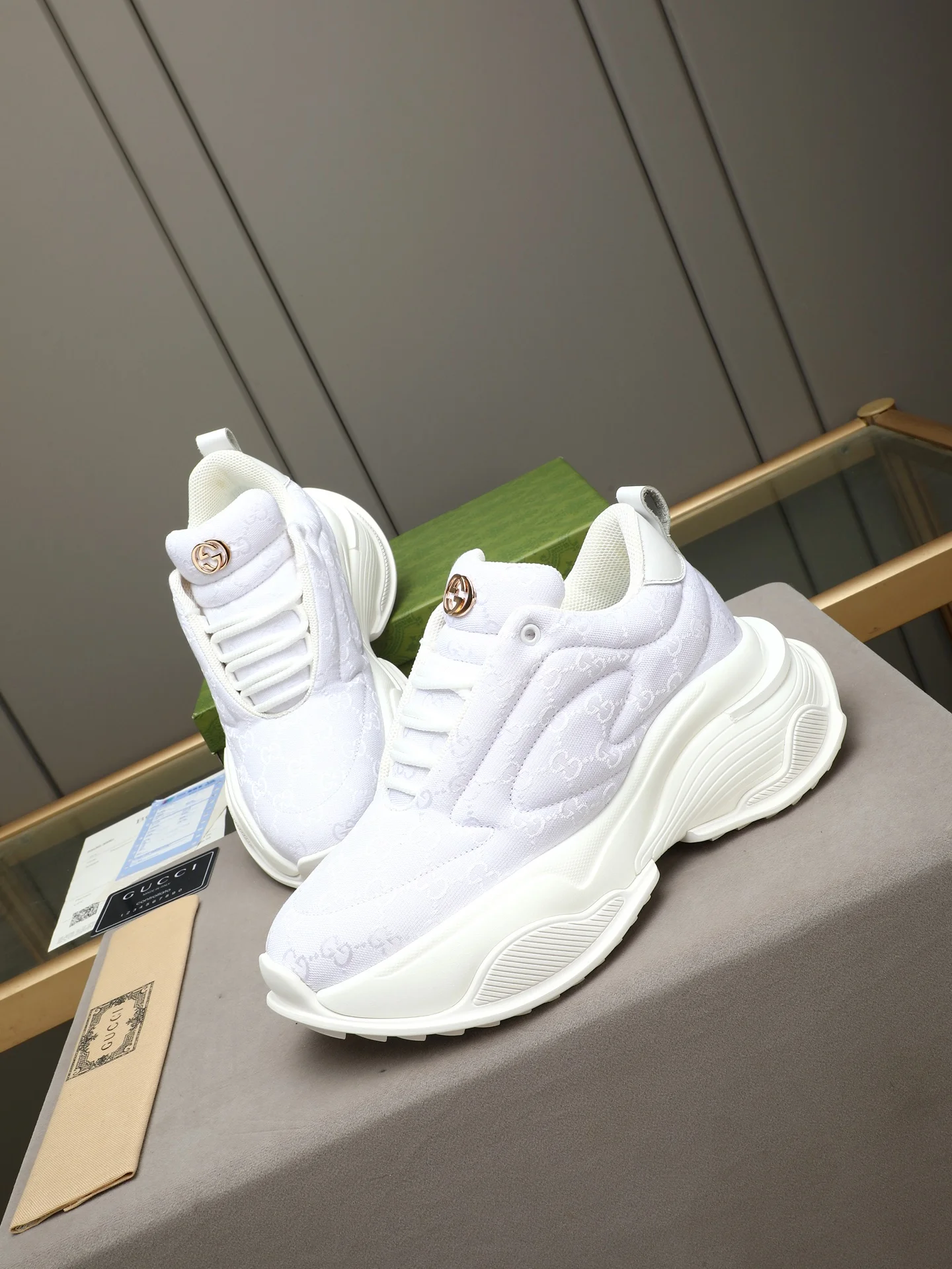 GUCCI Sneakers Canvas White EU39-44 C10202609110720 - Image 7