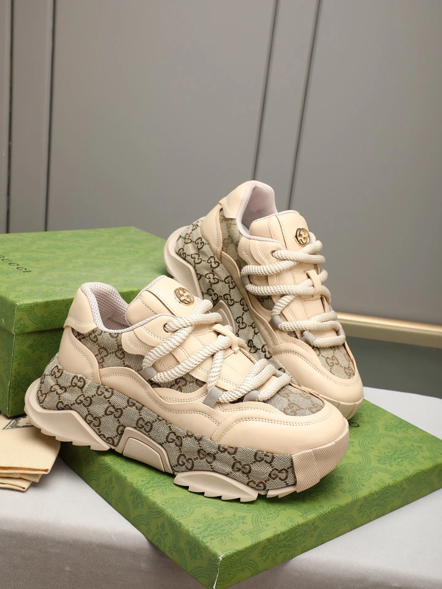 GUCCI Sneakers Leather Beige-Brown EU39-44 B90202609110723 - Image 4