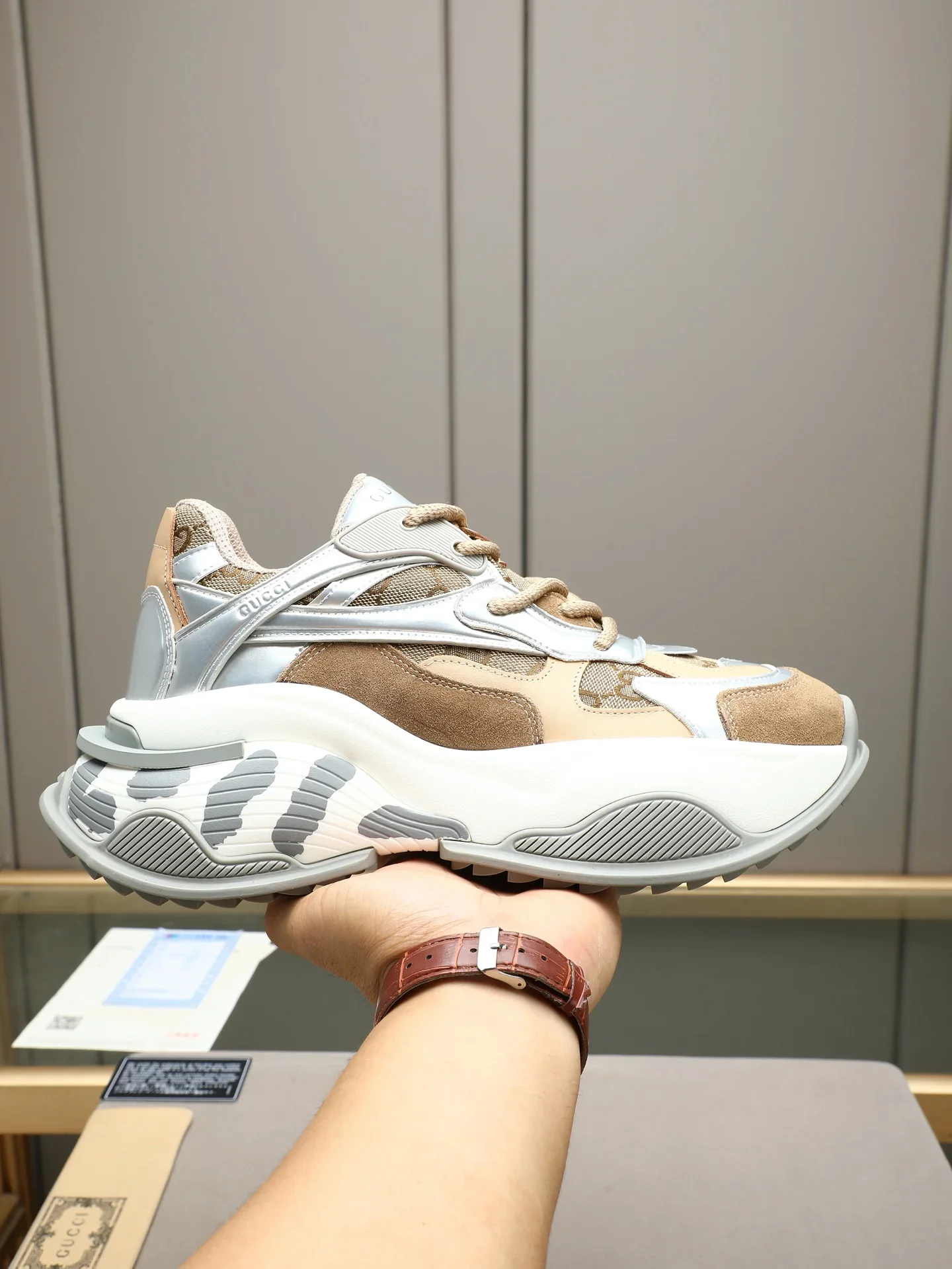 GUCCI Sneakers Leather White-Brown EU39-44 C40202609112009