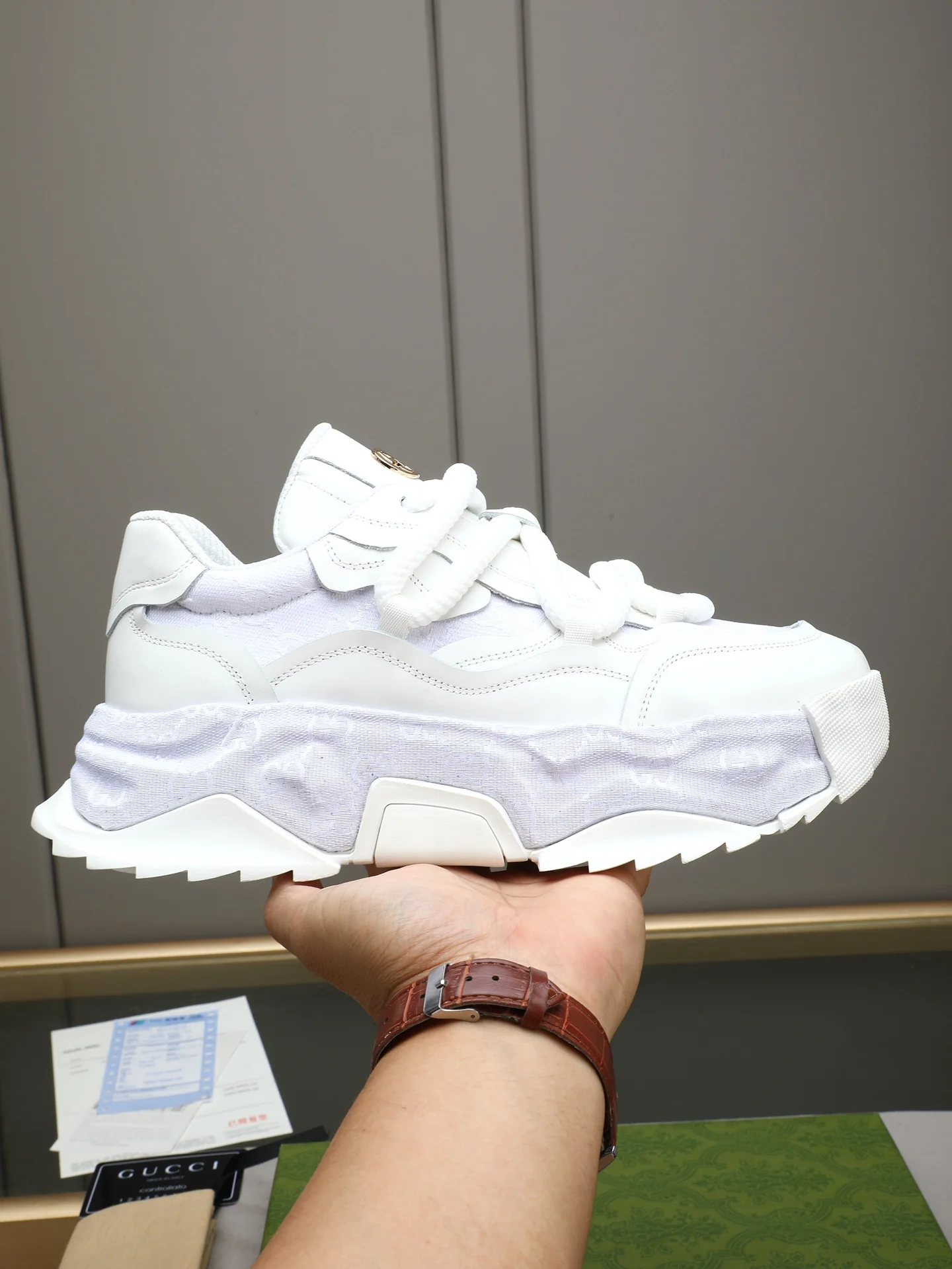 GUCCI Sneakers White B90202609110724