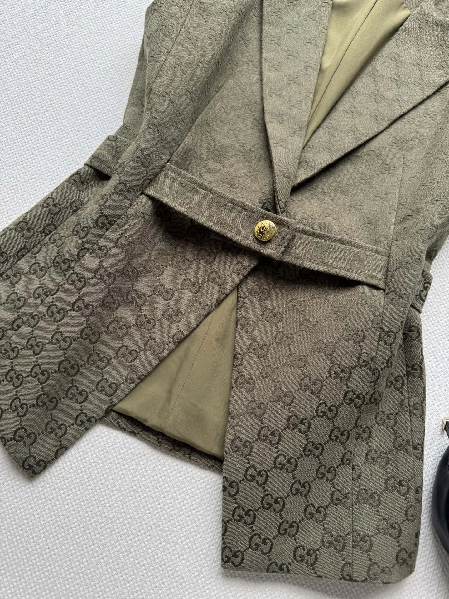 GUCCI Vests Brown-Gold S-L B55202609063014 - Image 6