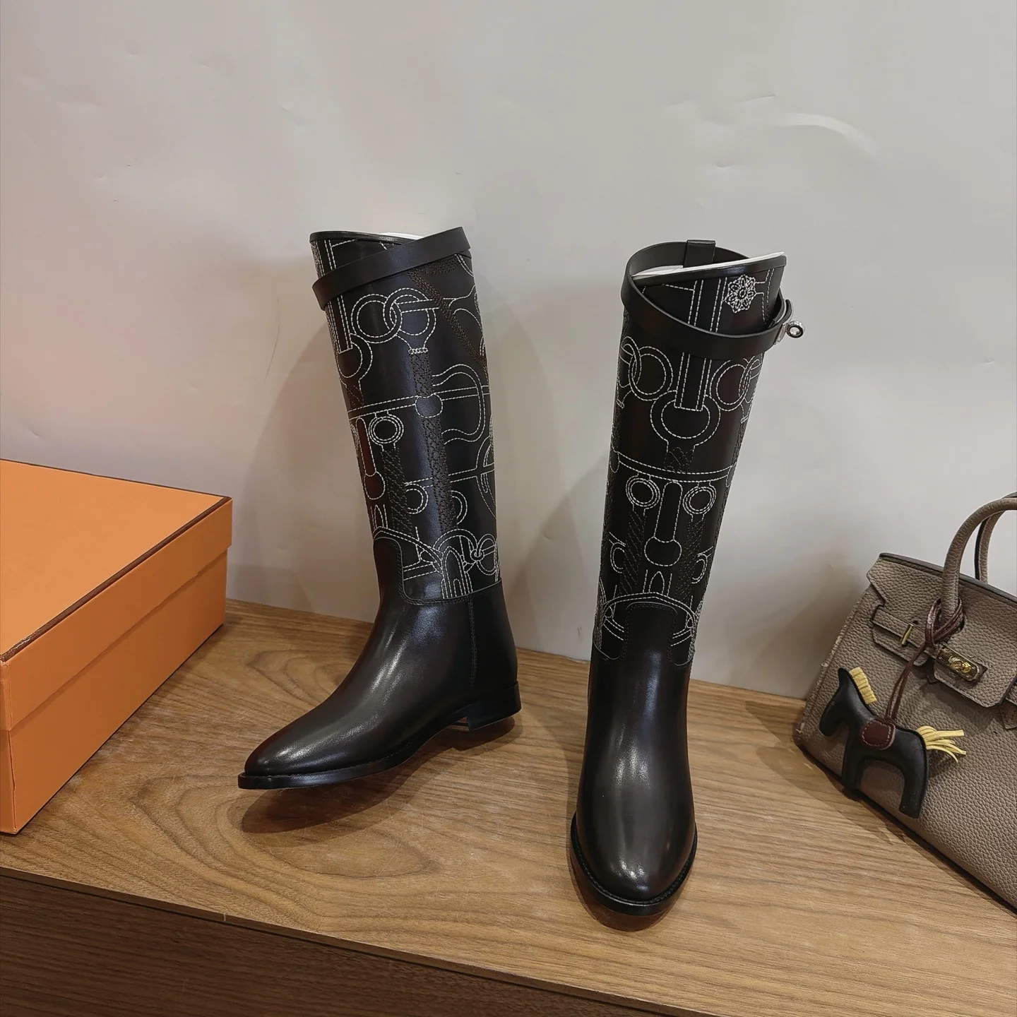 HERMES Boots Calfskin Leather Black-White EU35-42 A010202609111471 - Image 3