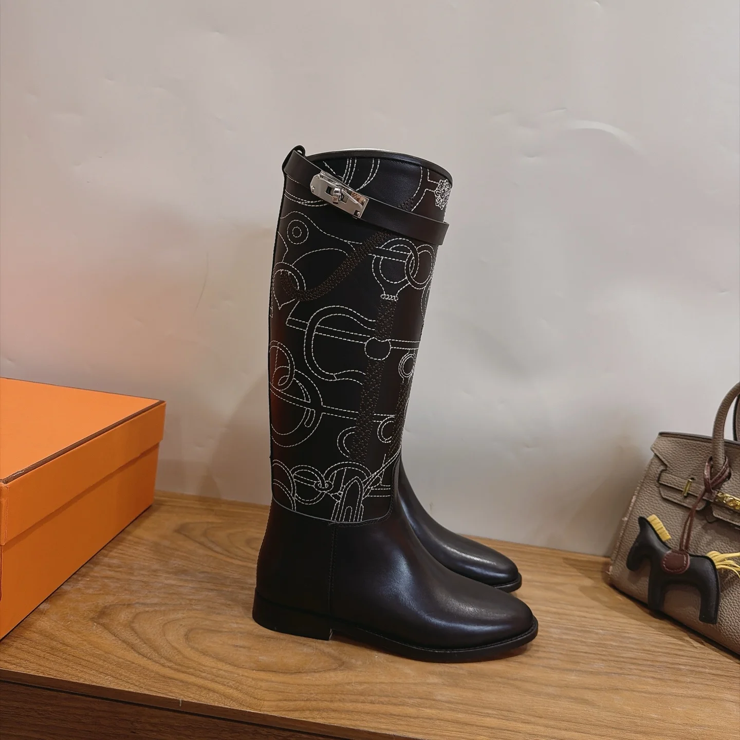 HERMES Boots Calfskin Leather Black-White EU35-42 A010202609111471 - Image 4