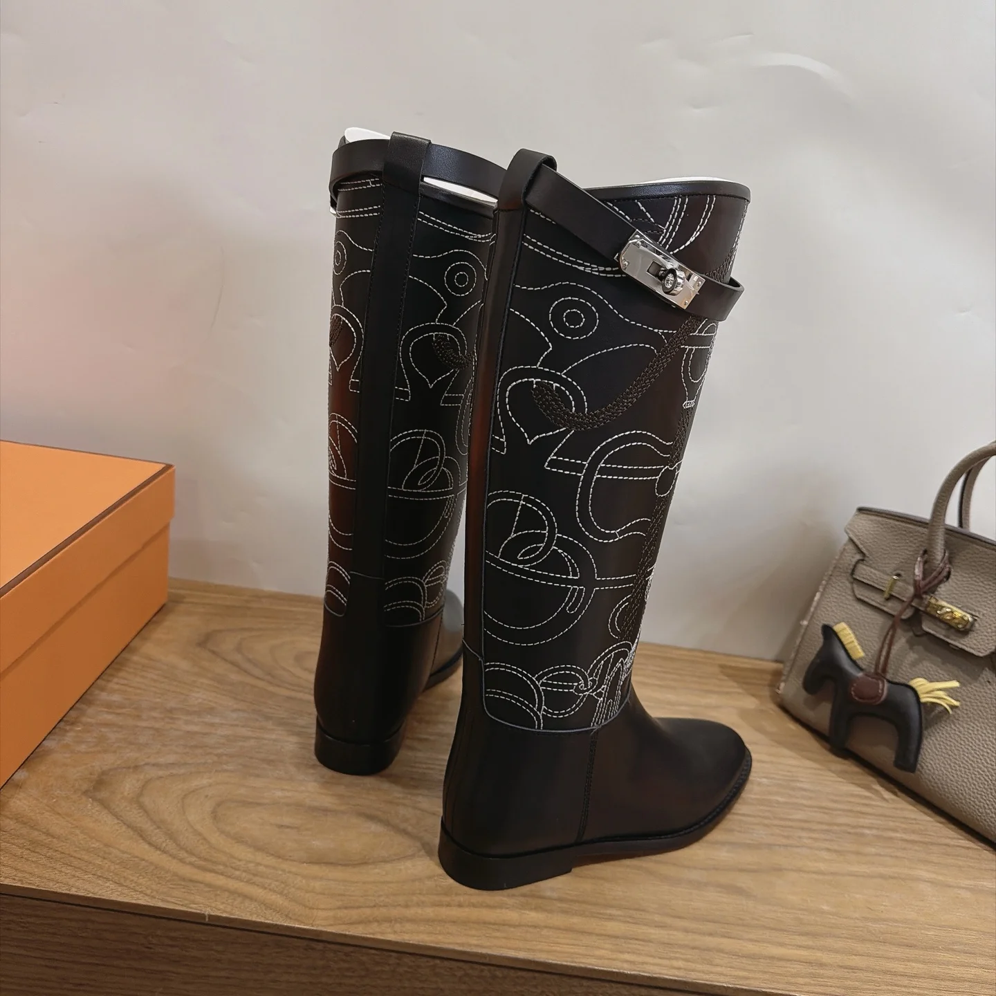 HERMES Boots Calfskin Leather Black-White EU35-42 A010202609111471 - Image 5