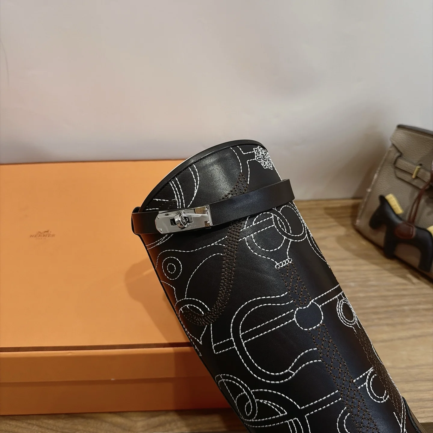 HERMES Boots Calfskin Leather Black-White EU35-42 A010202609111471 - Image 7