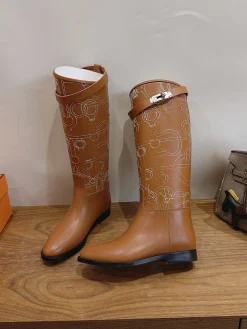 Alternative view of HERMES Boots Calfskin Leather Brown-White EU35-42 A010202609111469