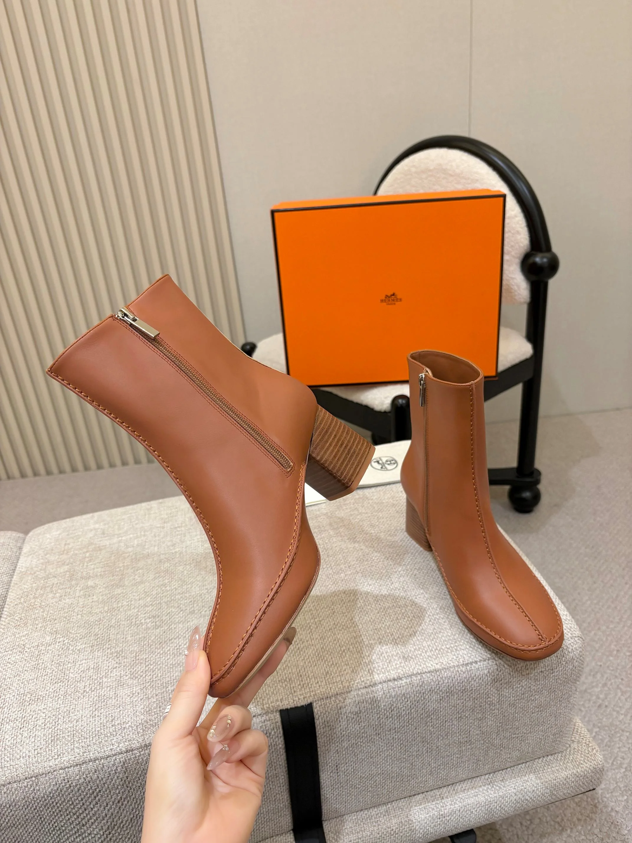 HERMES Boots Leather Brown EU35-41 C50202609110558 - Image 9