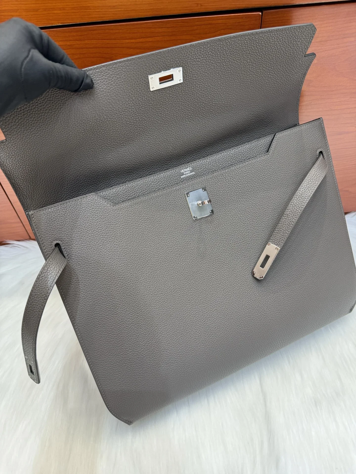 HERMES Briefcases Bags Gray-Silver 36X29X5CM A850202609090219 - Image 4