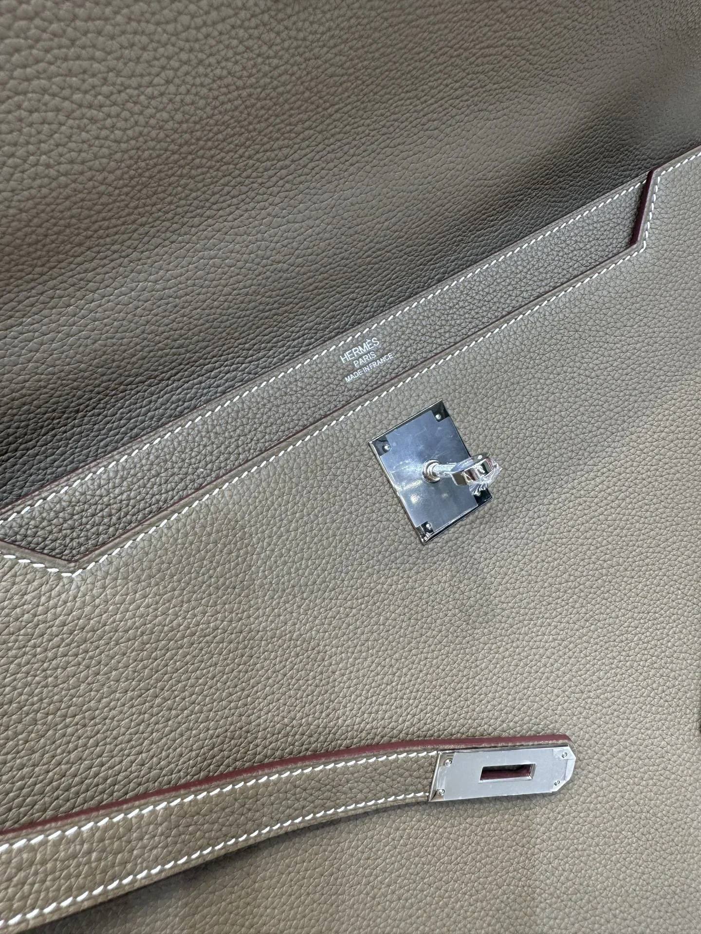 HERMES Briefcases Bags Taupe-Silver 36X29X5CM A850202609090220 - Image 4
