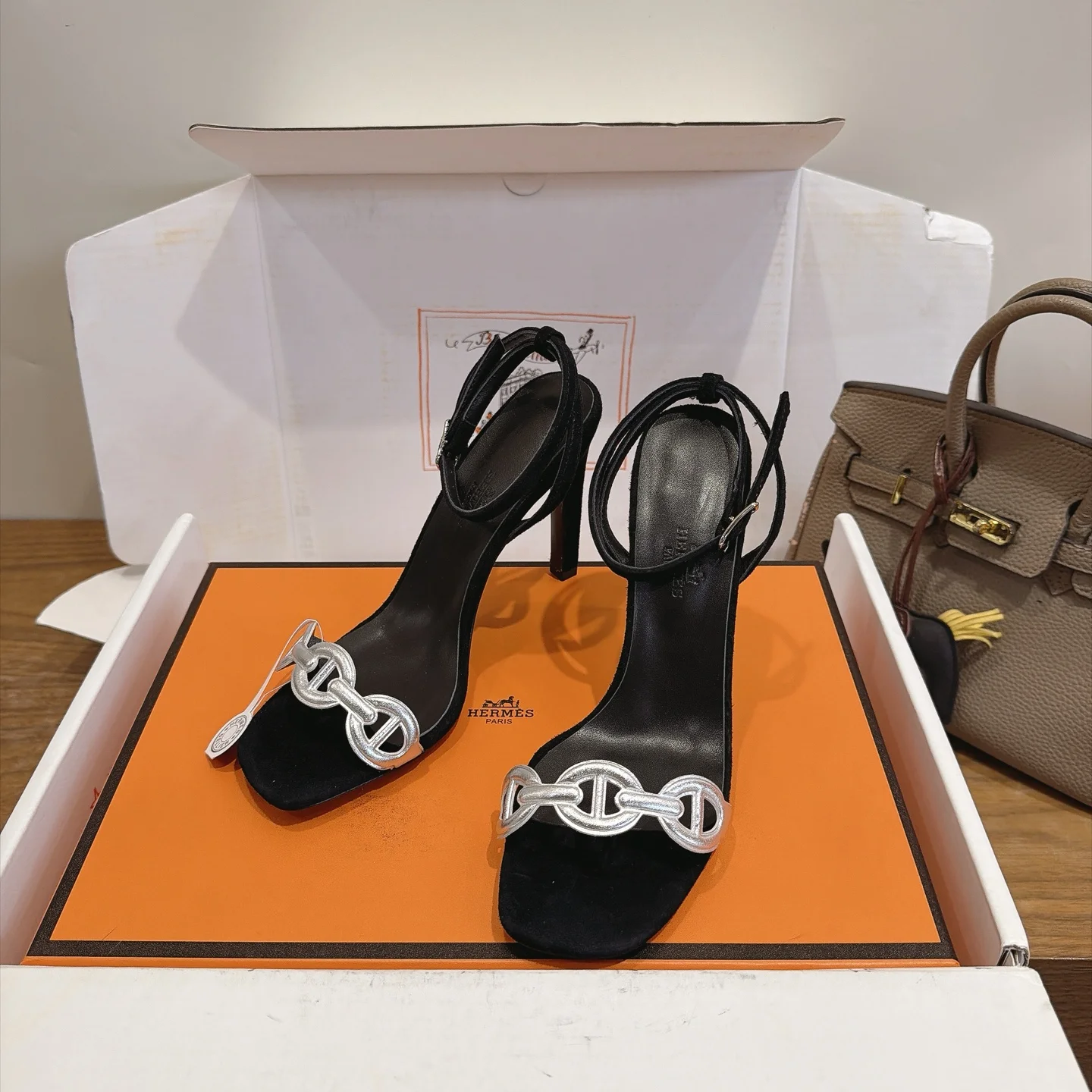 HERMES Heels Black-Silver C40202609111447
