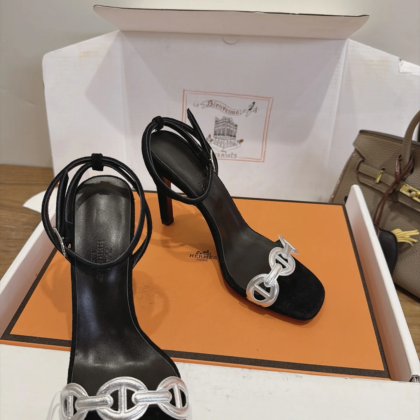 HERMES Heels Black-Silver C40202609111447 - Image 2