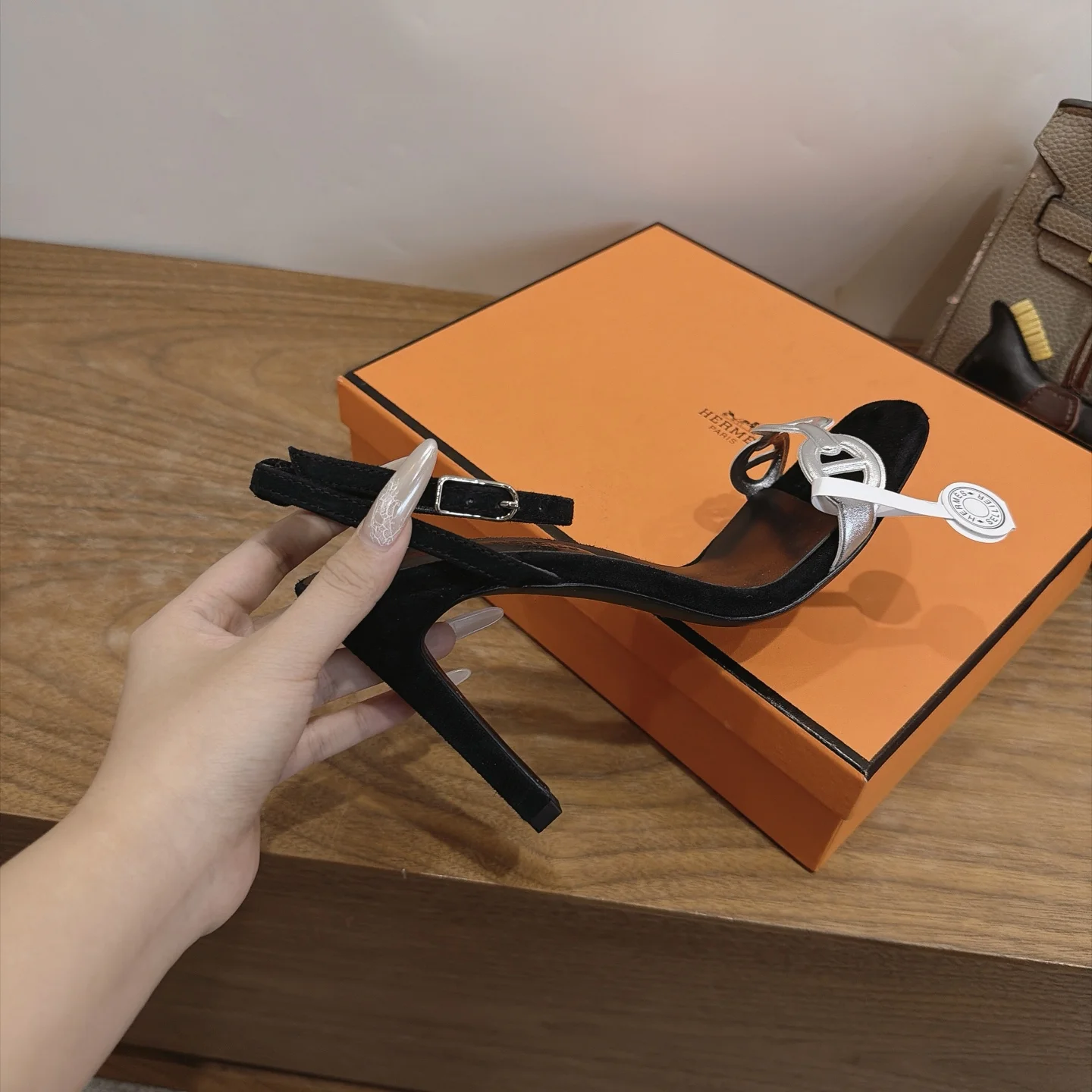 HERMES Heels Black-Silver C40202609111447 - Image 6