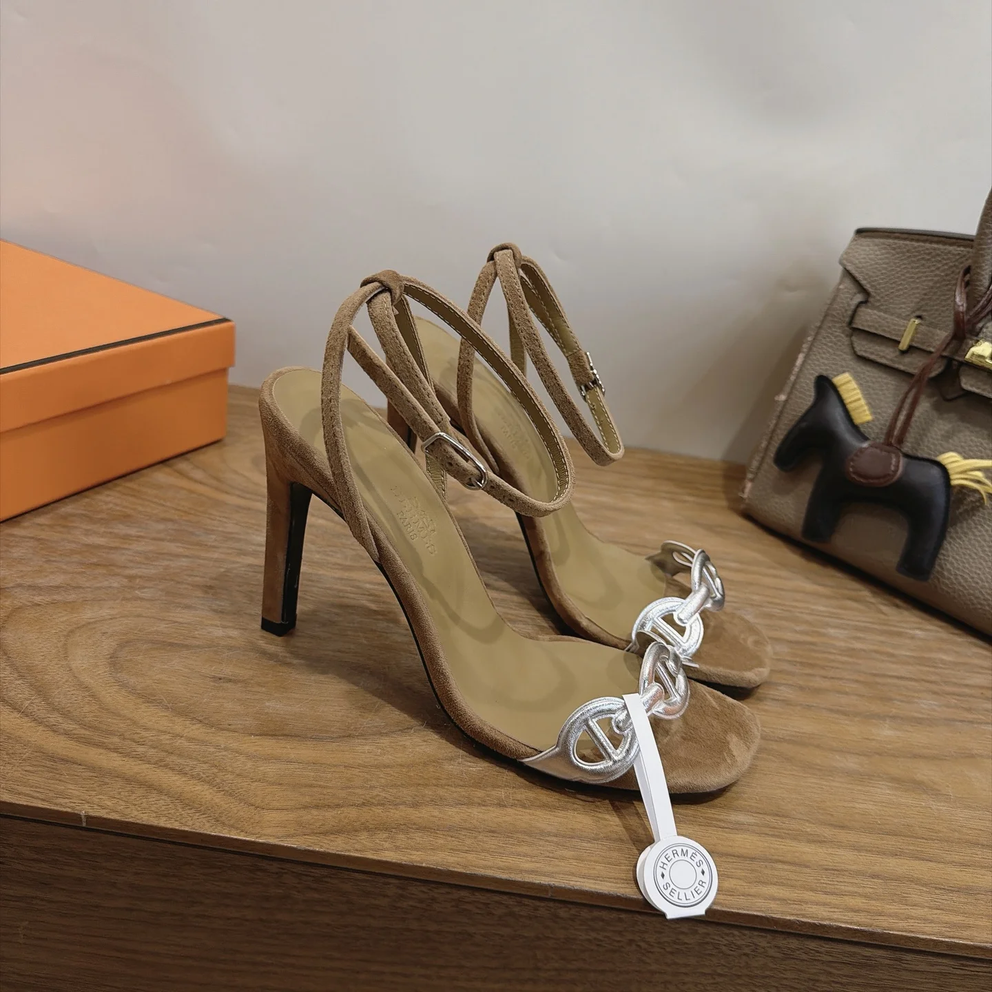 HERMES Heels Brown-Silver C40202609111450 - Image 4