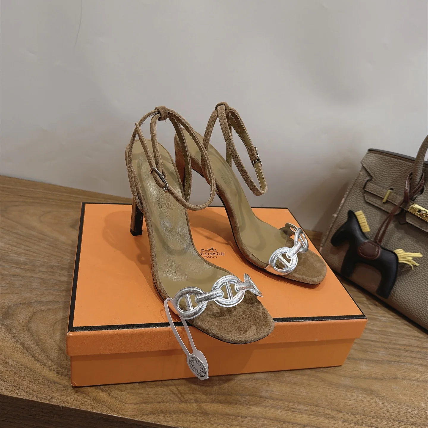 HERMES Heels Brown-Silver C40202609111450 - Image 5