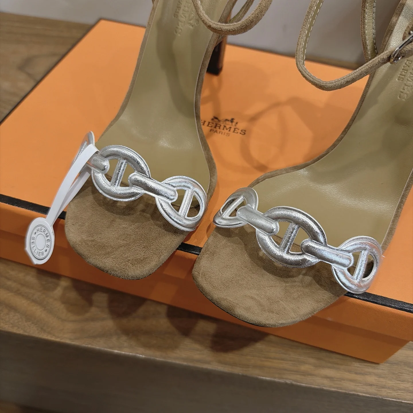 HERMES Heels Brown-Silver C40202609111450 - Image 7