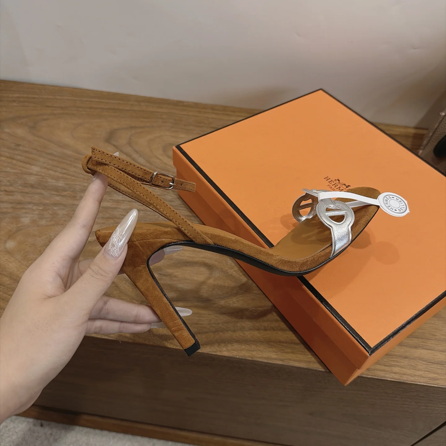 HERMES Heels Brown-Silver C40202609111460 - Image 6
