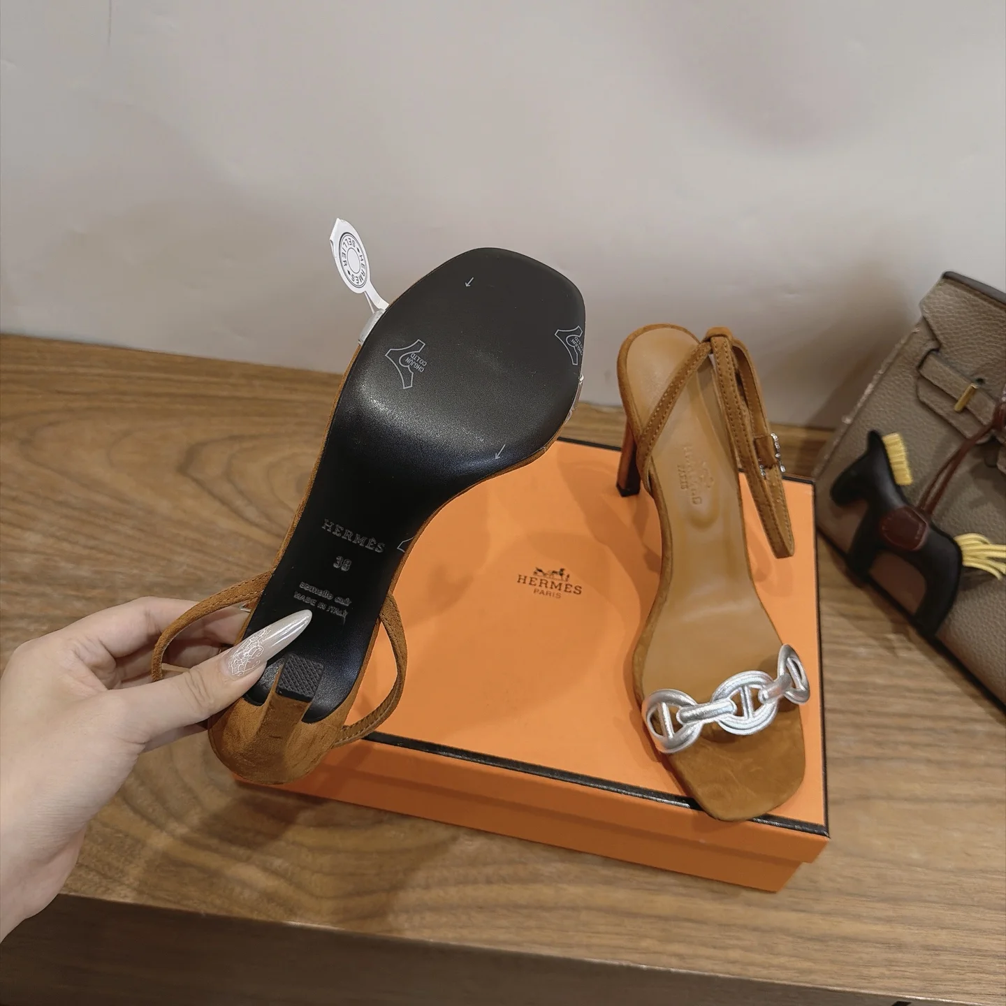 HERMES Heels Brown-Silver C40202609111460 - Image 9