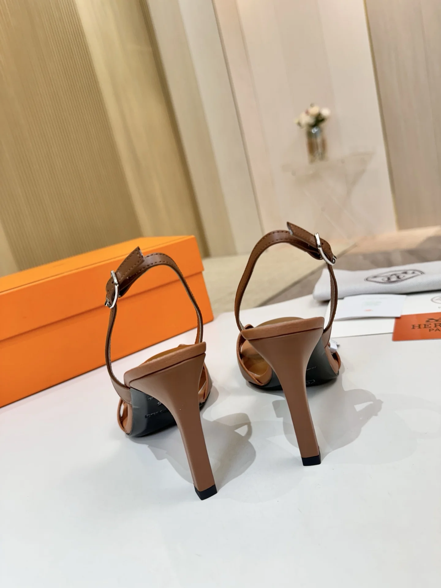 HERMES Heels Calfskin Leather Brown EU34-43 B90202609111503 - Image 6