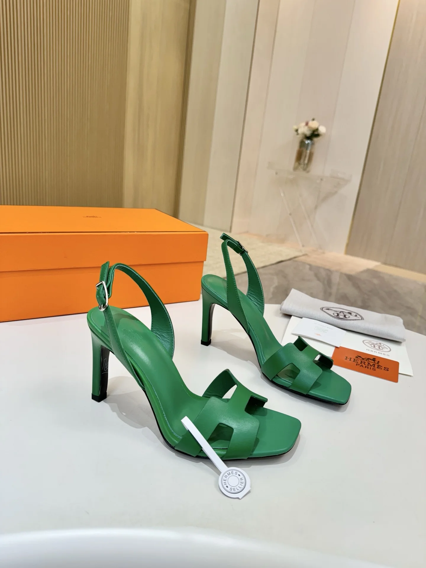 HERMES Heels Calfskin Leather Green EU34-43 B90202609111501 - Image 5