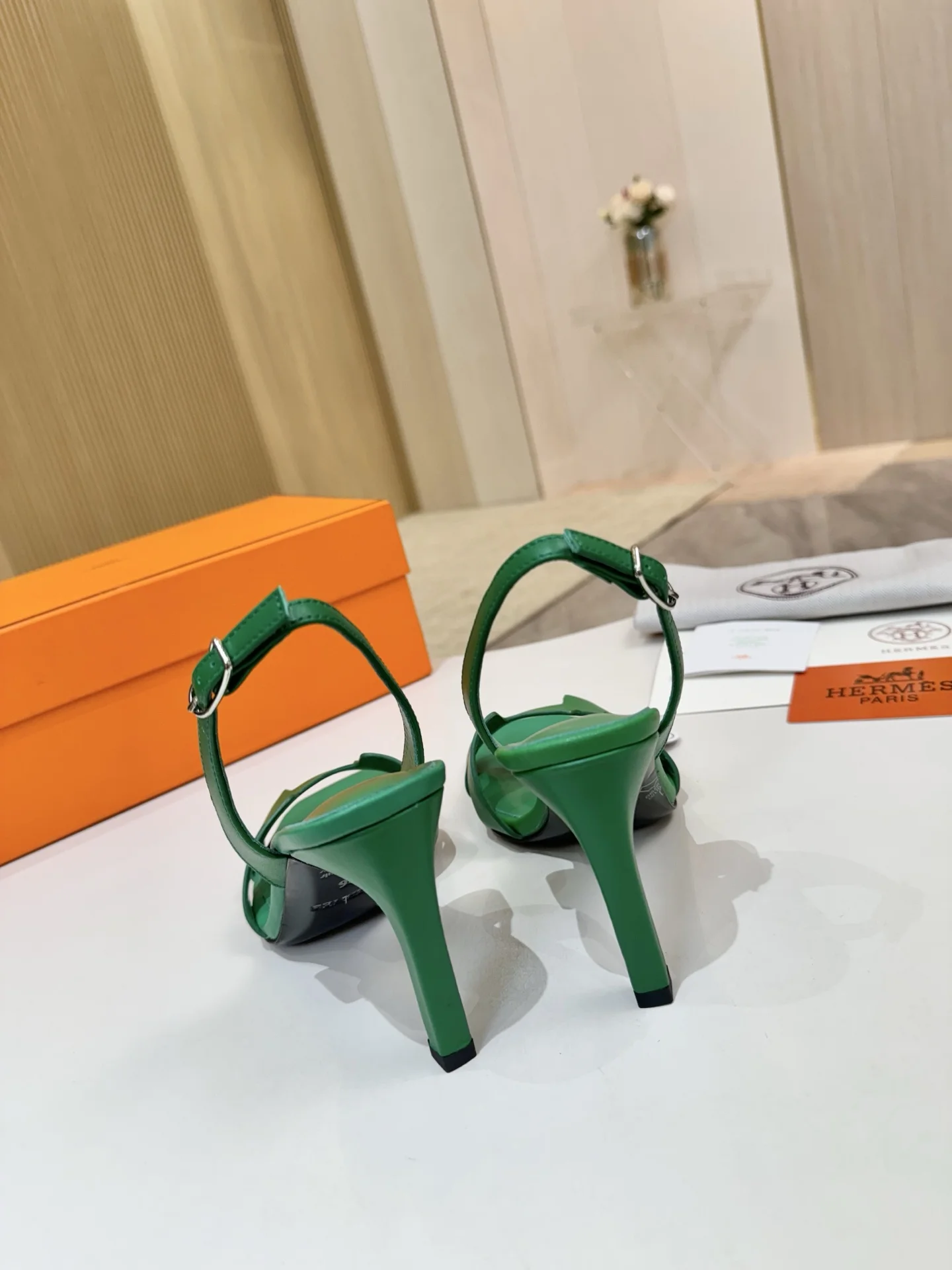 HERMES Heels Calfskin Leather Green EU34-43 B90202609111501 - Image 6