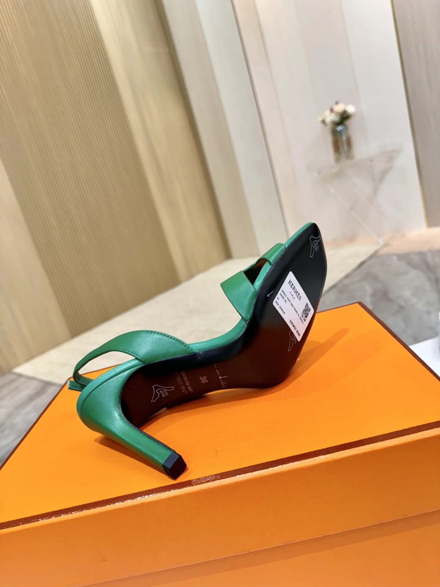 HERMES Heels Calfskin Leather Green EU34-43 B90202609111501 - Image 7