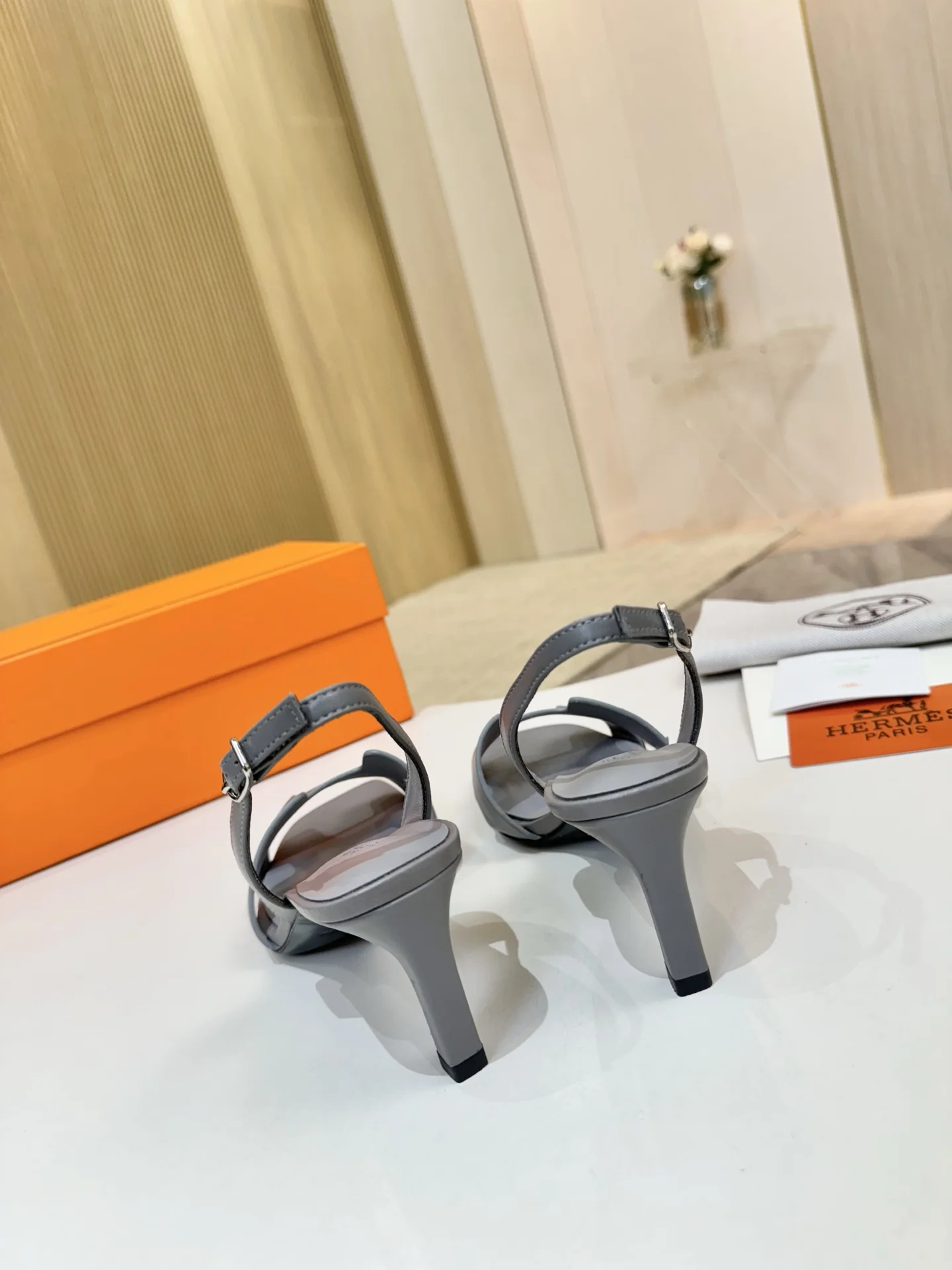 HERMES Heels Leather Gray EU34-43 B90202609111480 - Image 5