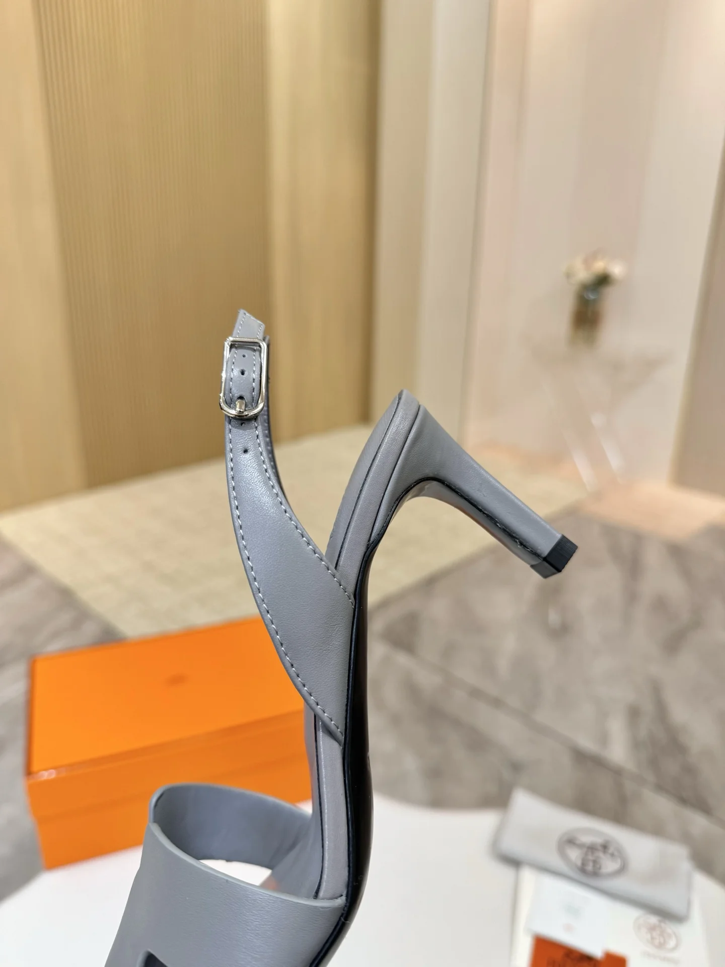 HERMES Heels Leather Gray EU34-43 B90202609111480 - Image 7