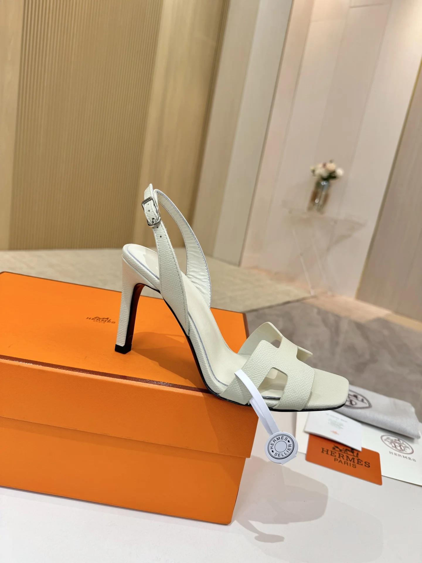 HERMES Heels Leather White EU34-43 B90202609111495