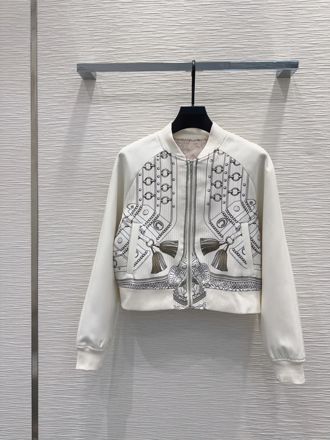 HERMES Jackets White-Black S-L C05202609062935