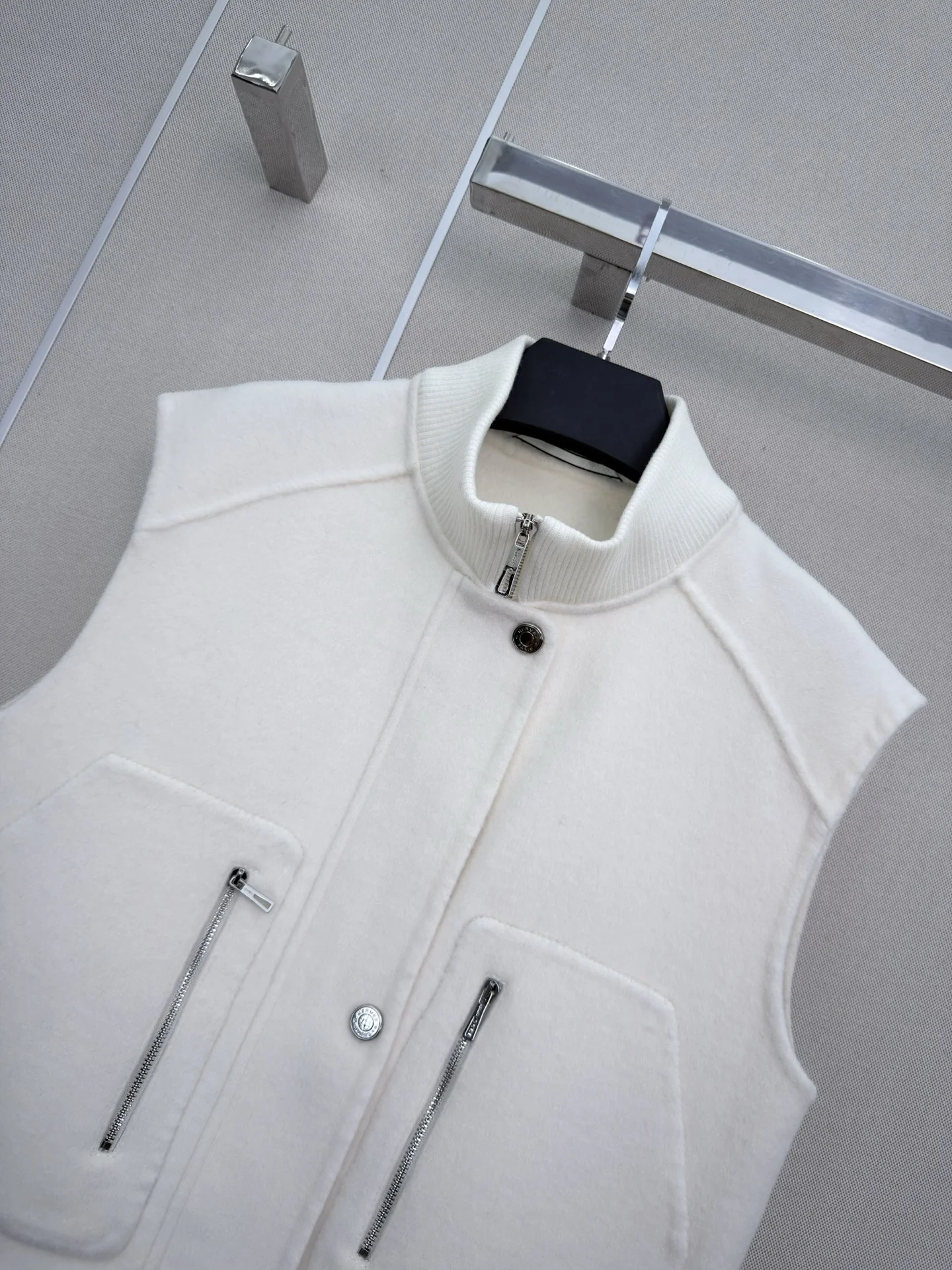 HERMES Jackets White-Silver S-L D05202609061125 - Image 2