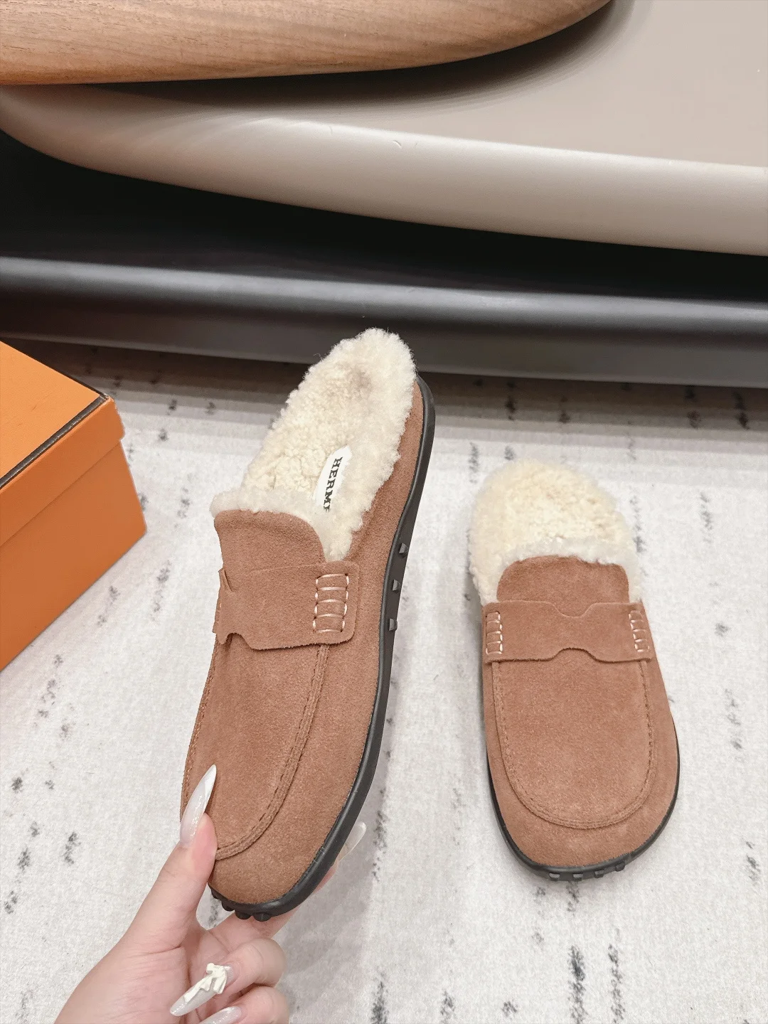 HERMES Loafers Brown-Cream B80202609111533 - Image 4