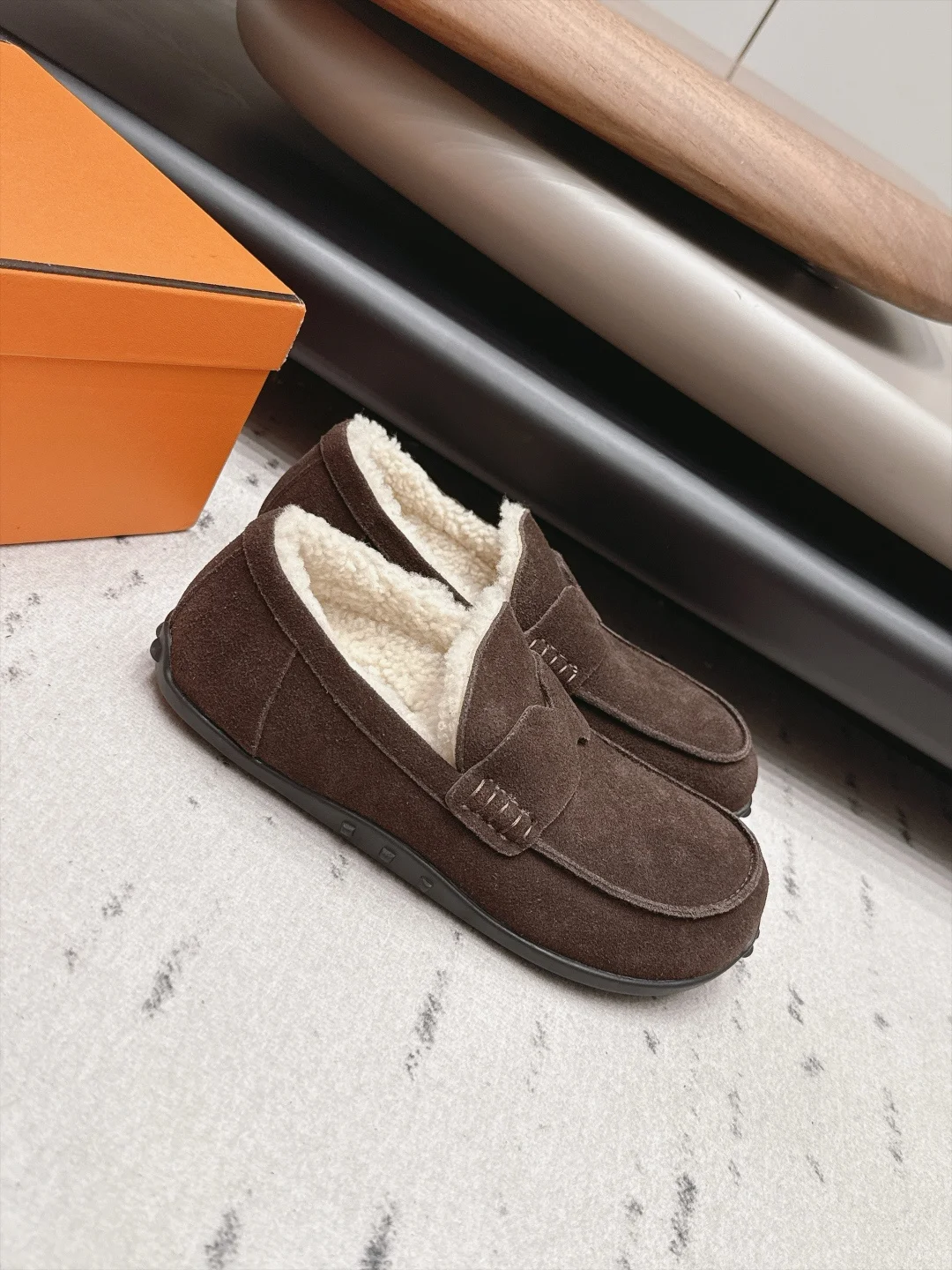 HERMES Loafers Brown-Cream B90202609111536 - Image 2
