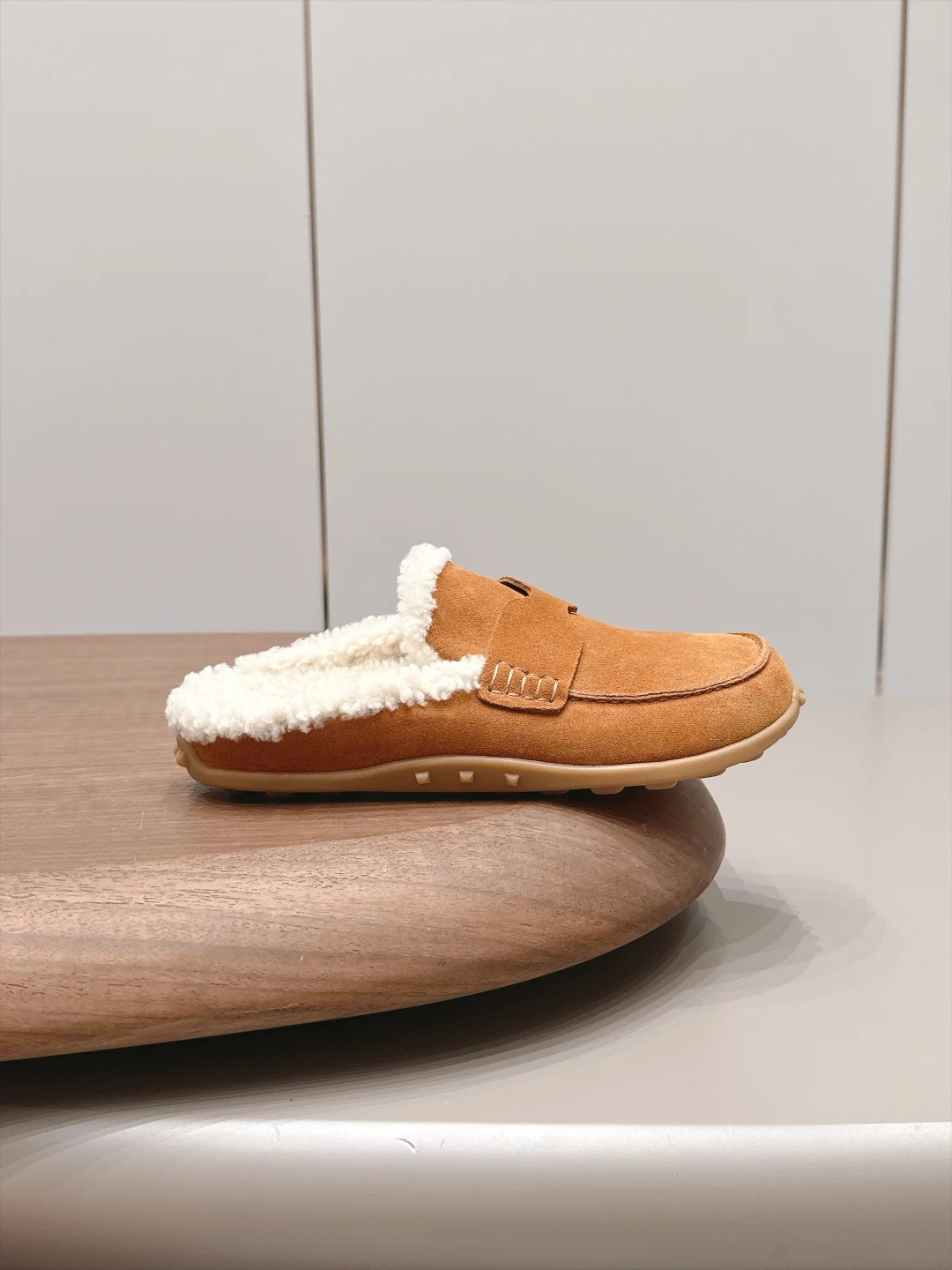 HERMES Loafers Suede and Wool Brown-Cream EU35-44 B90202609111534 - Image 5
