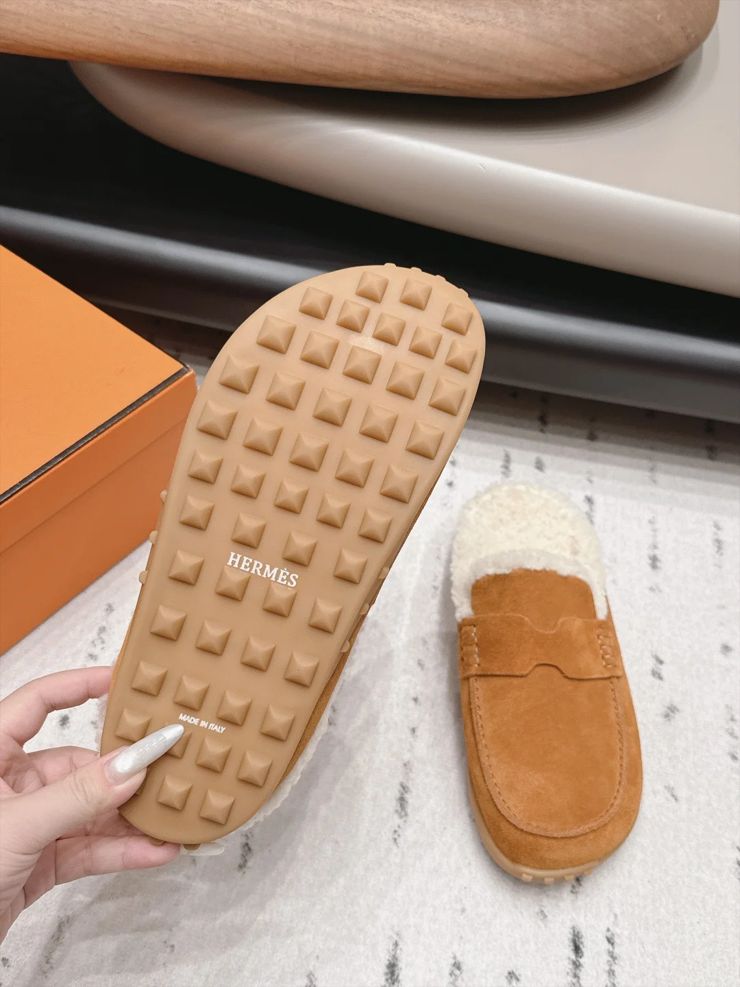 HERMES Loafers Suede and Wool Brown-Cream EU35-44 B90202609111534 - Image 9