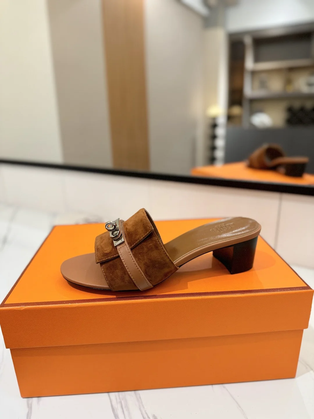 HERMES Mules Brown-Silver B30202609111861 - Image 4