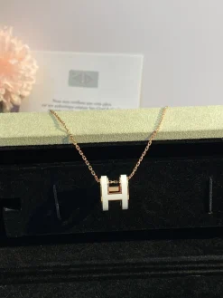 Alternative view of HERMES Necklaces V Gold One Size A30202609070056