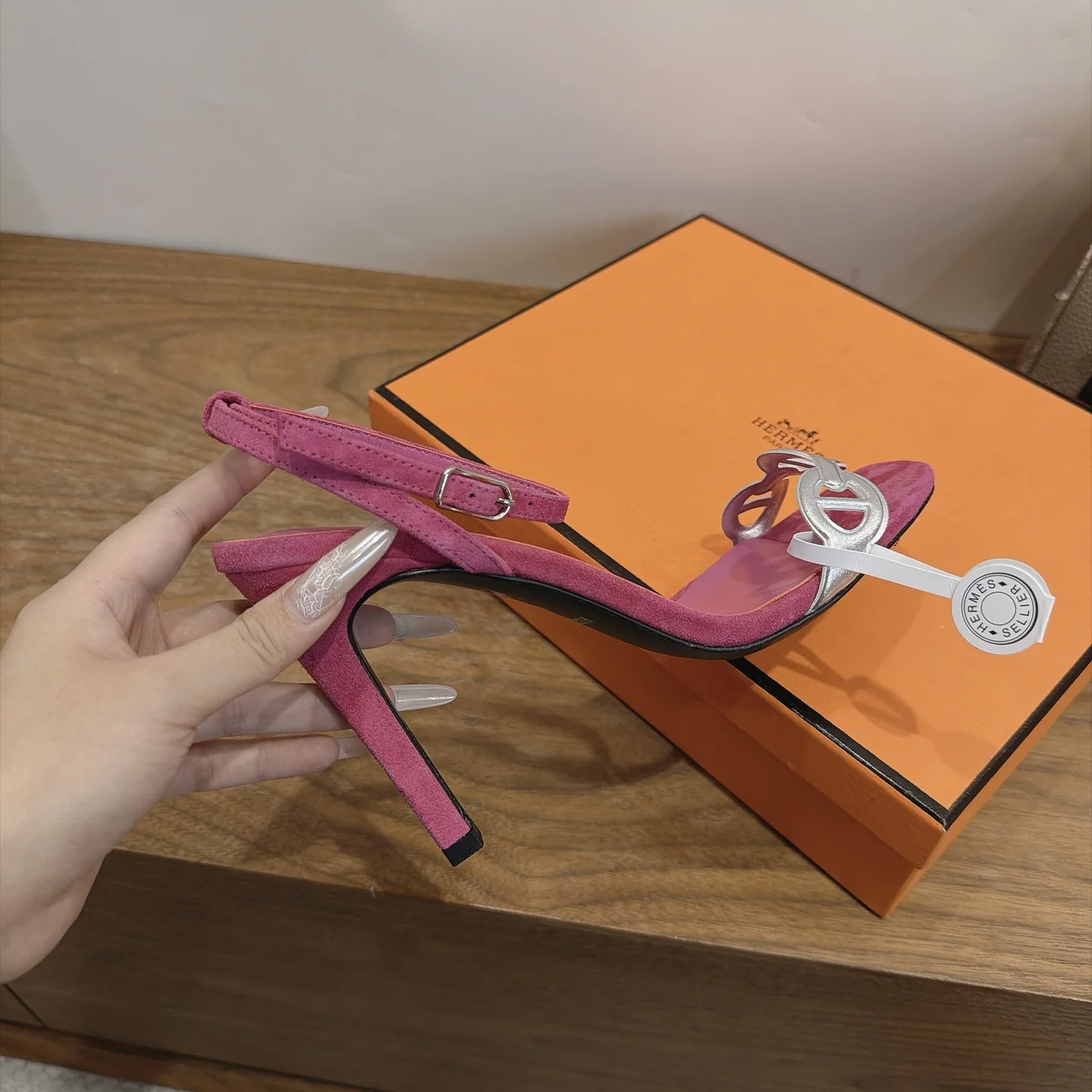 HERMES Pumps Pink-Silver C40202609111454 - Image 6