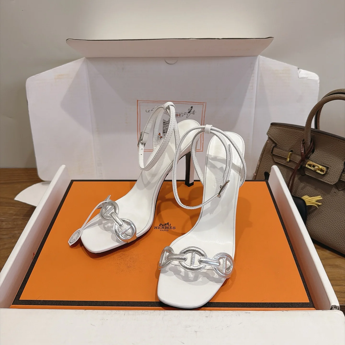 HERMES Sandals Calf Leather White-Silver EU35-42 C40202609111444