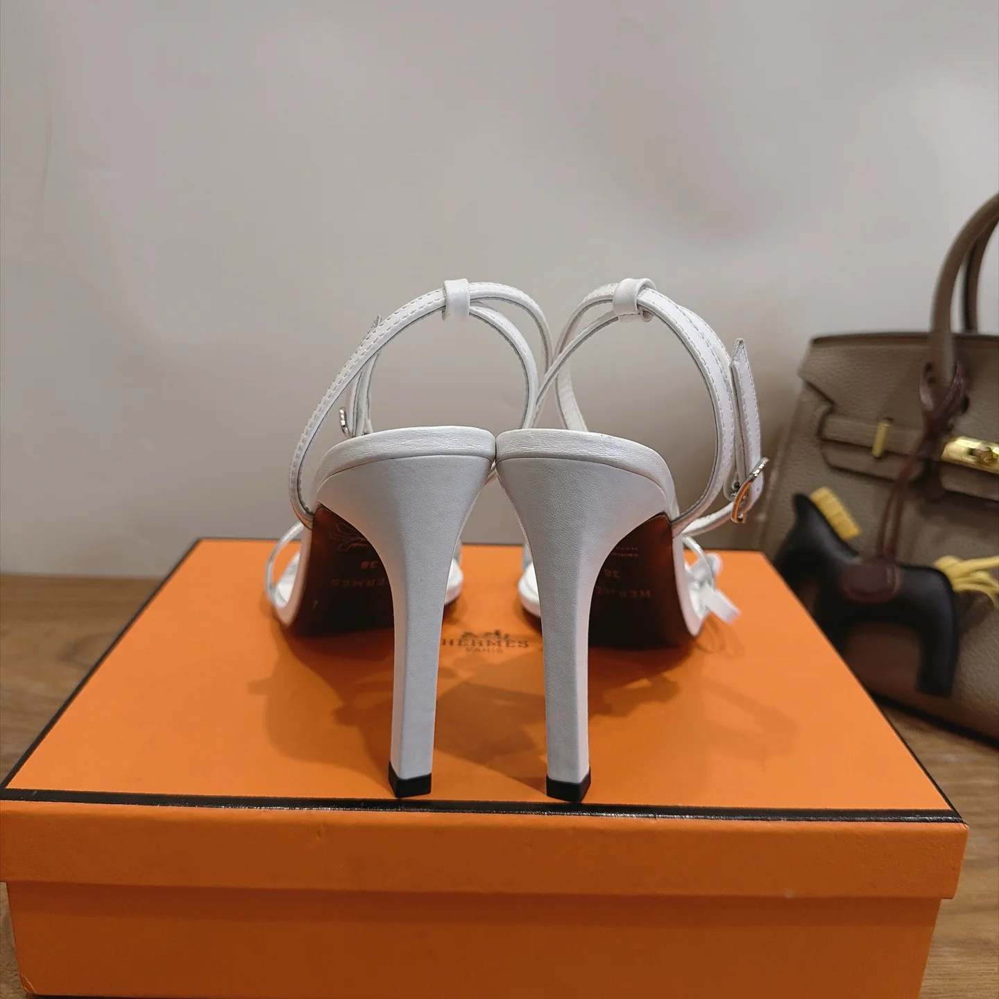 HERMES Sandals Calf Leather White-Silver EU35-42 C40202609111444 - Image 8