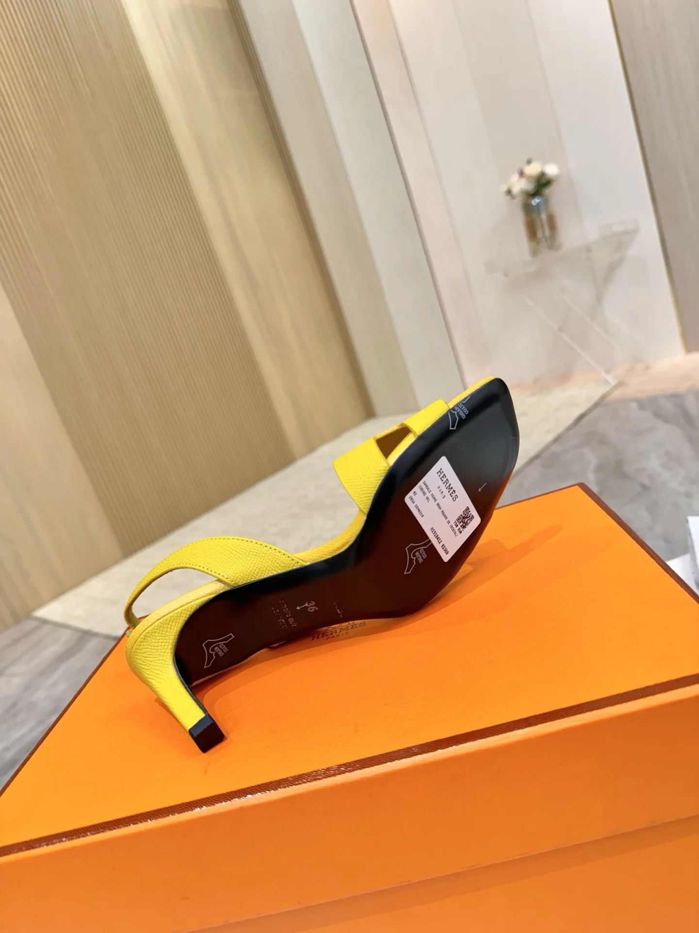 HERMES Sandals Calfskin Leather Yellow EU34-43 B90202609111479 - Image 3