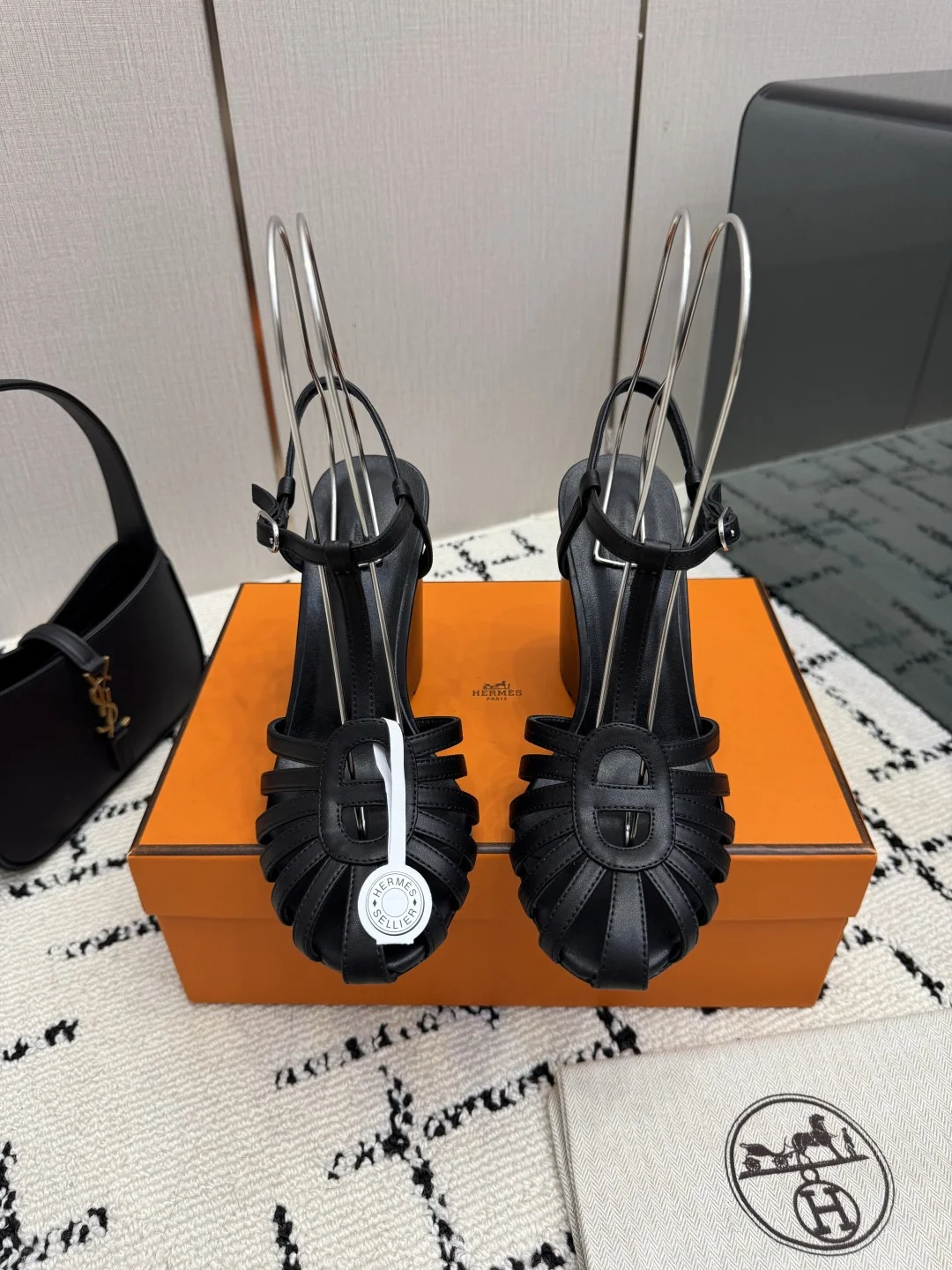 HERMES Sandals Leather Black EU35-39 C80202609110311