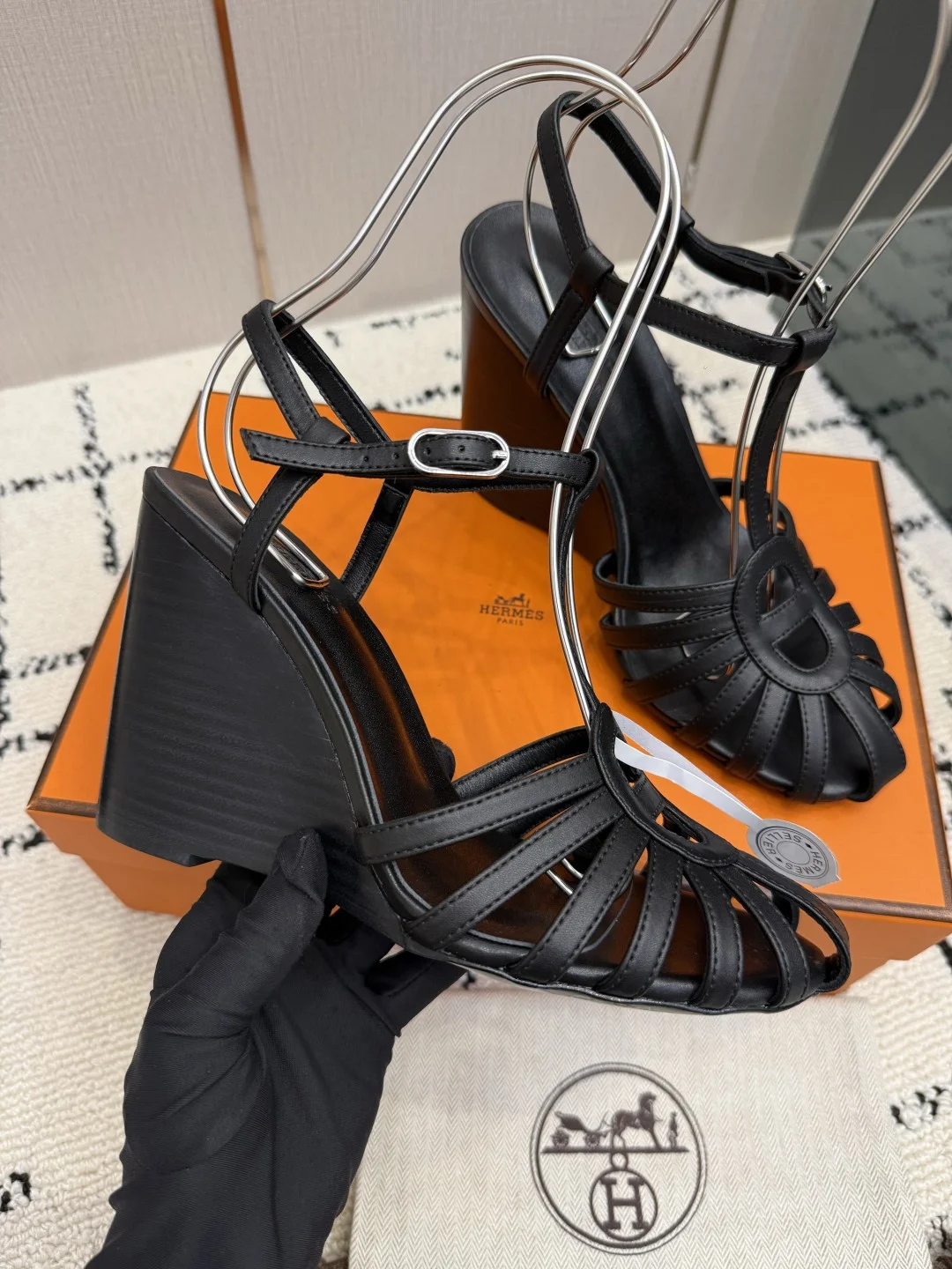 HERMES Sandals Leather Black EU35-39 C80202609110311 - Image 6