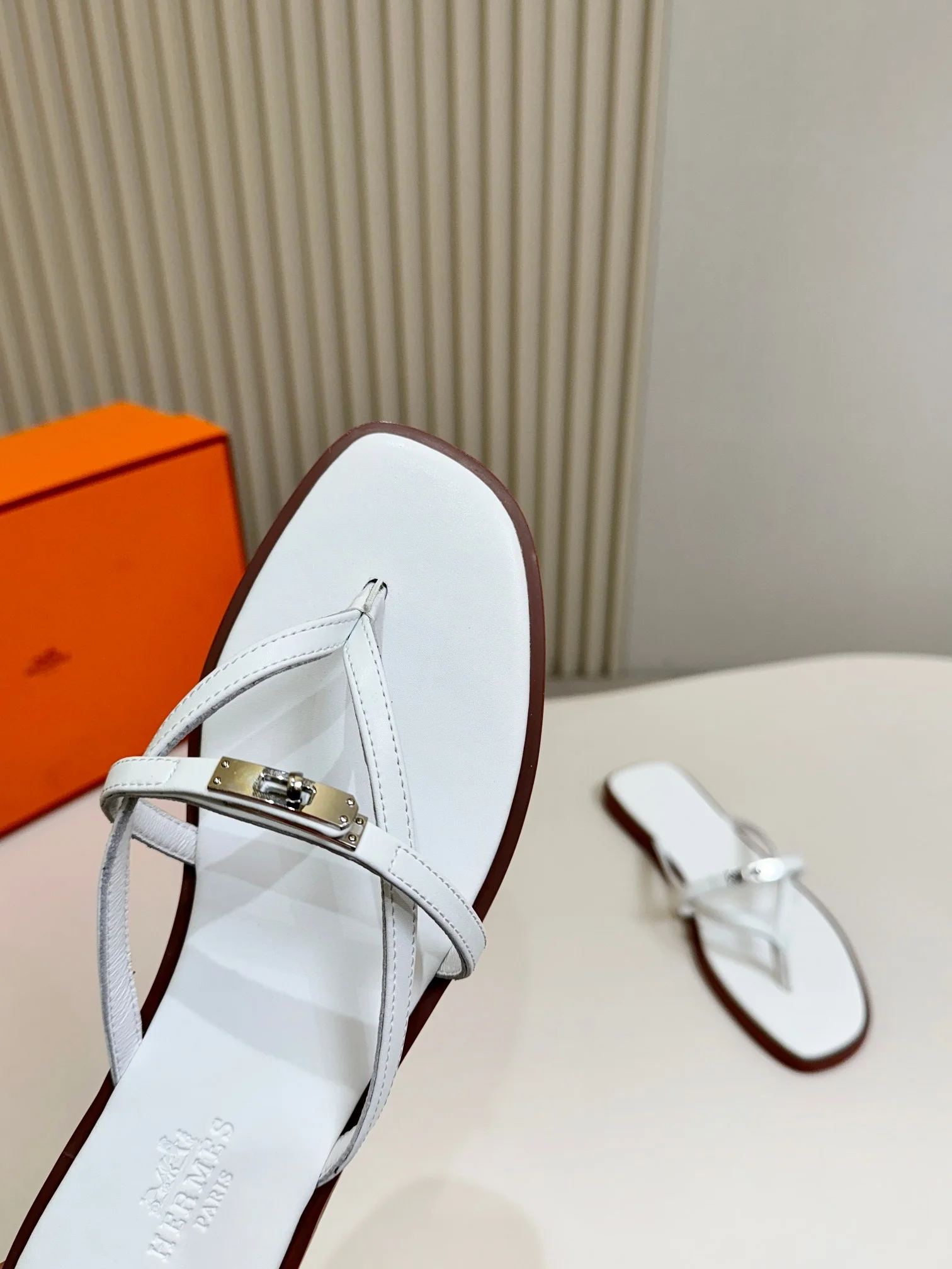 HERMES Sandals White-Pink-Black-Brown-Beige-Orange-Yellow-Red A50202609111106 - Image 6