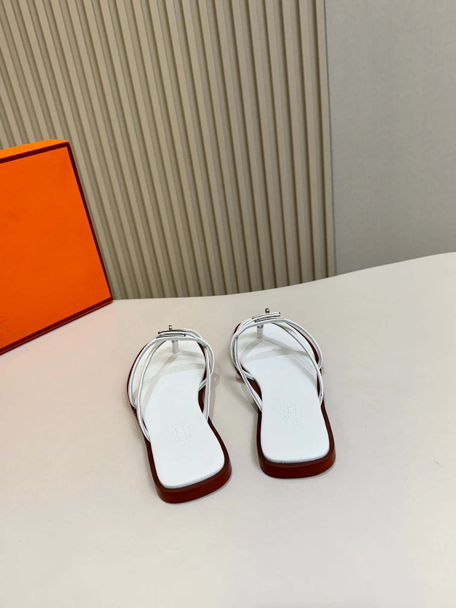 HERMES Sandals White-Pink-Black-Brown-Beige-Orange-Yellow-Red A50202609111106 - Image 7