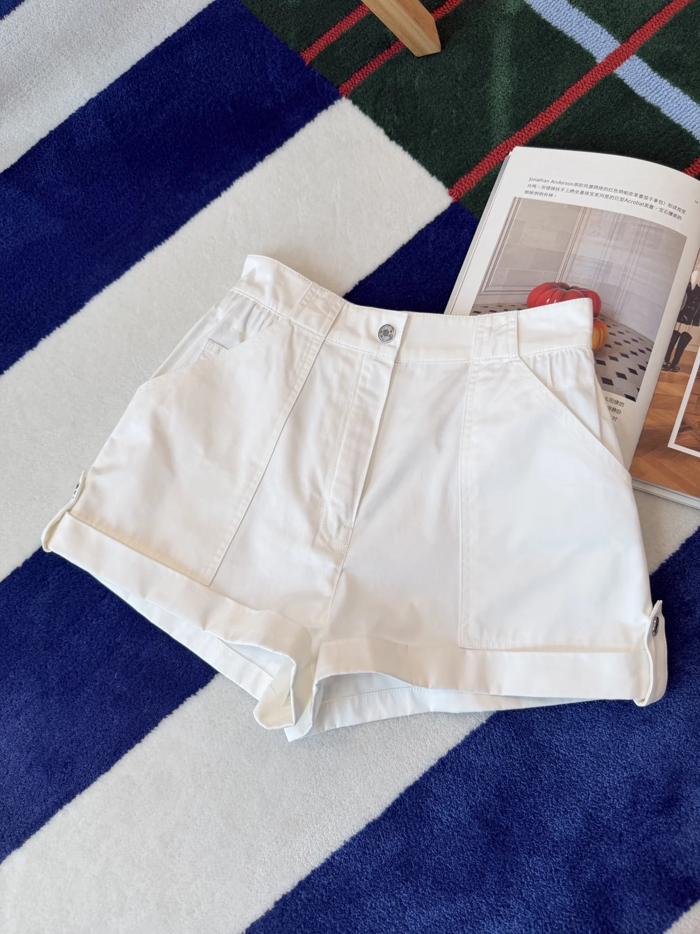 HERMES Shorts White S-M-L B85202609062786
