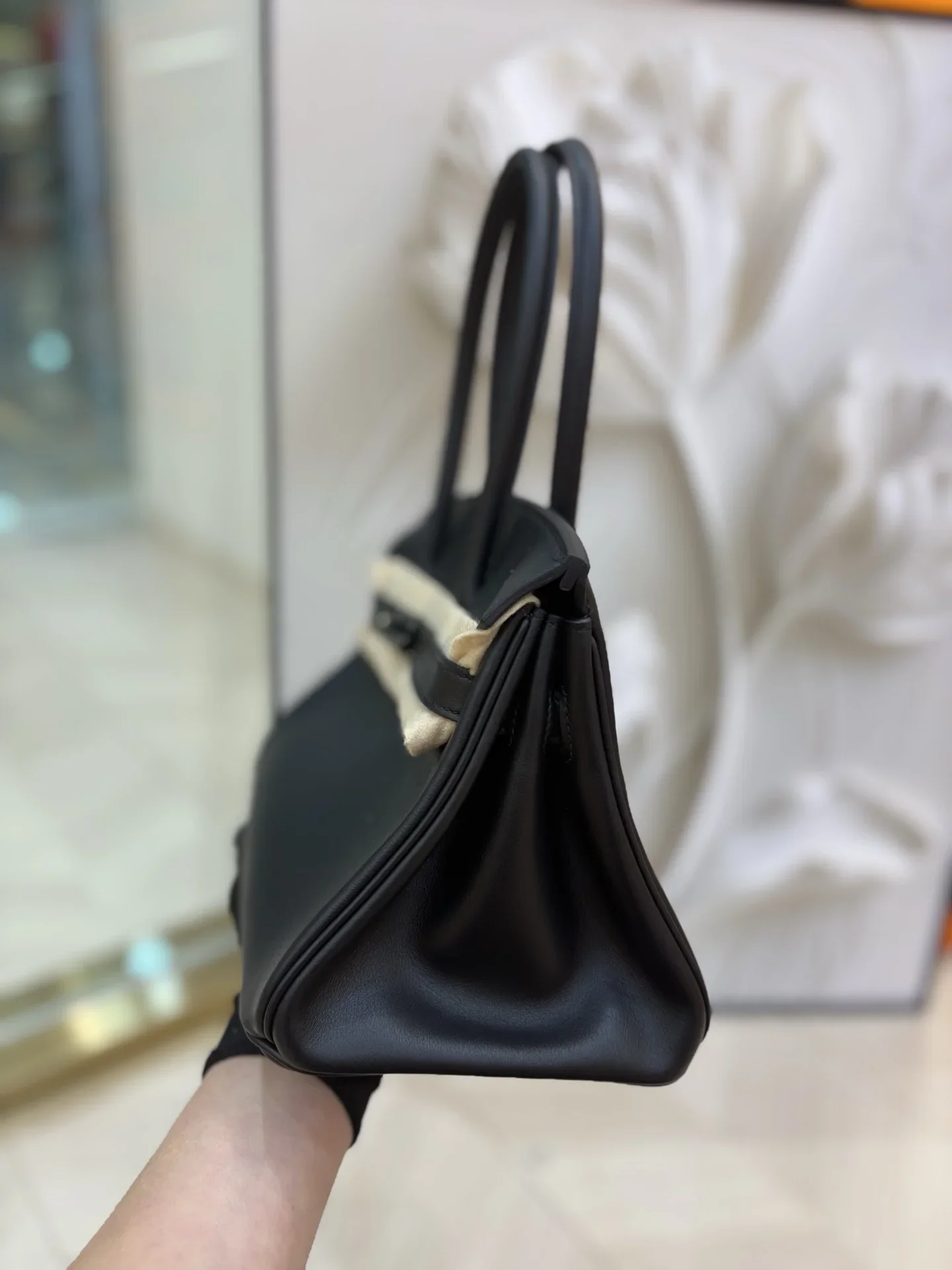 HERMES Shoulder Bags Black-Gold A550202609090227 - Image 4