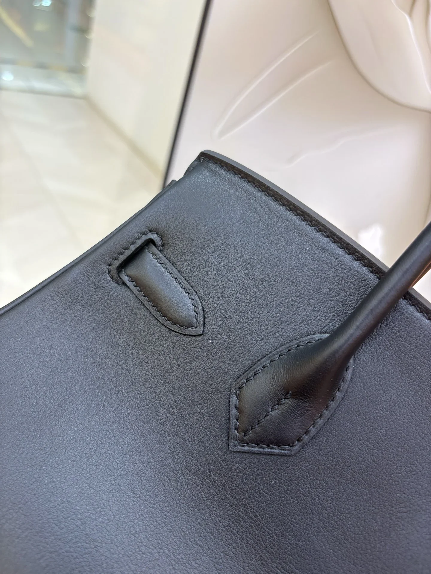 HERMES Shoulder Bags Black-Gold A550202609090227 - Image 6