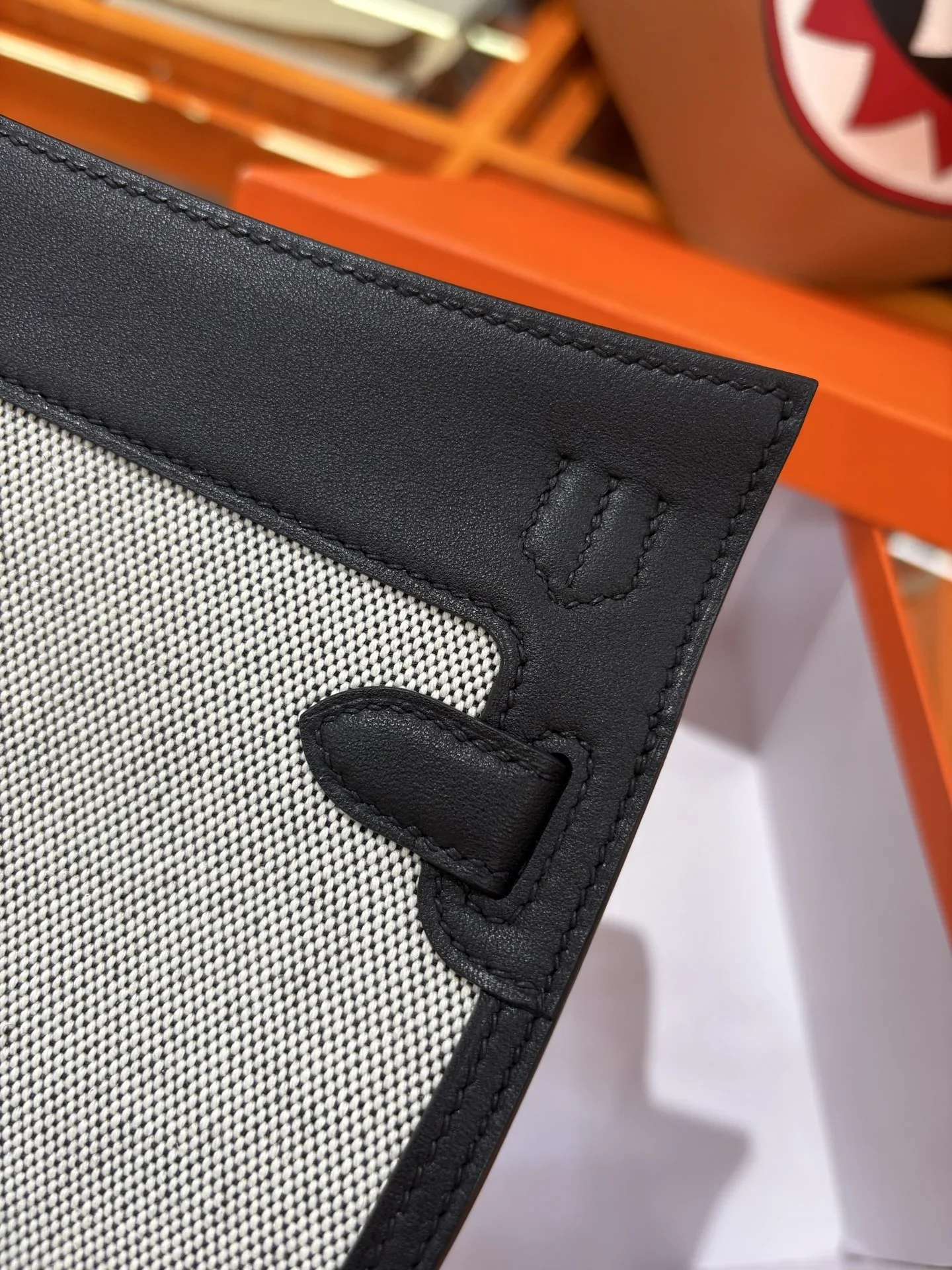 HERMES Shoulder Bags Black-White A250202609090229 - Image 6
